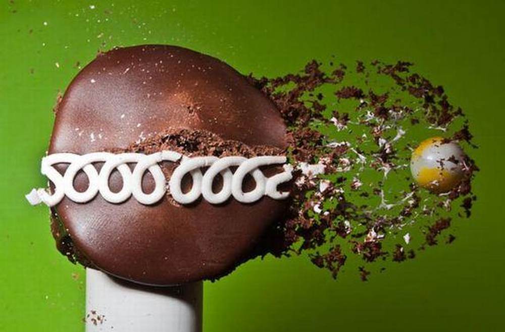 菊花被爆!子弹高速穿透物体爆炸瞬间