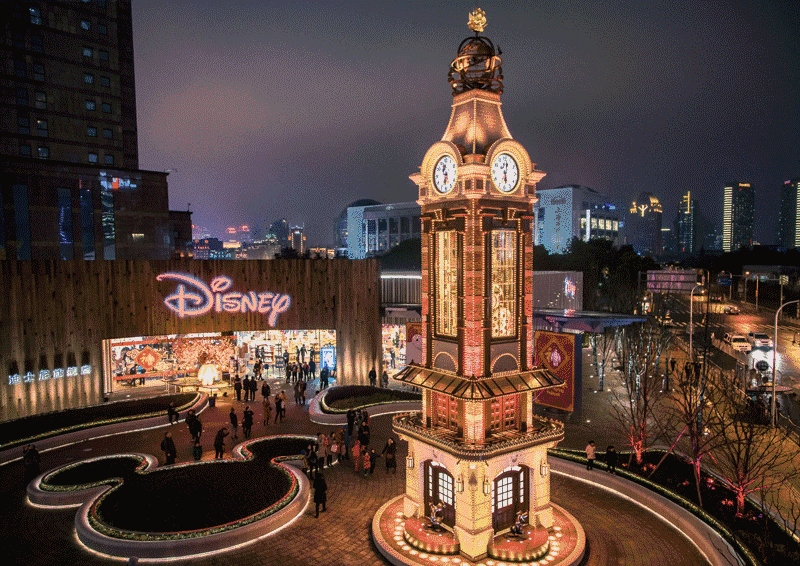 全球首座迪士尼钟楼入驻魔都自拍新目标get