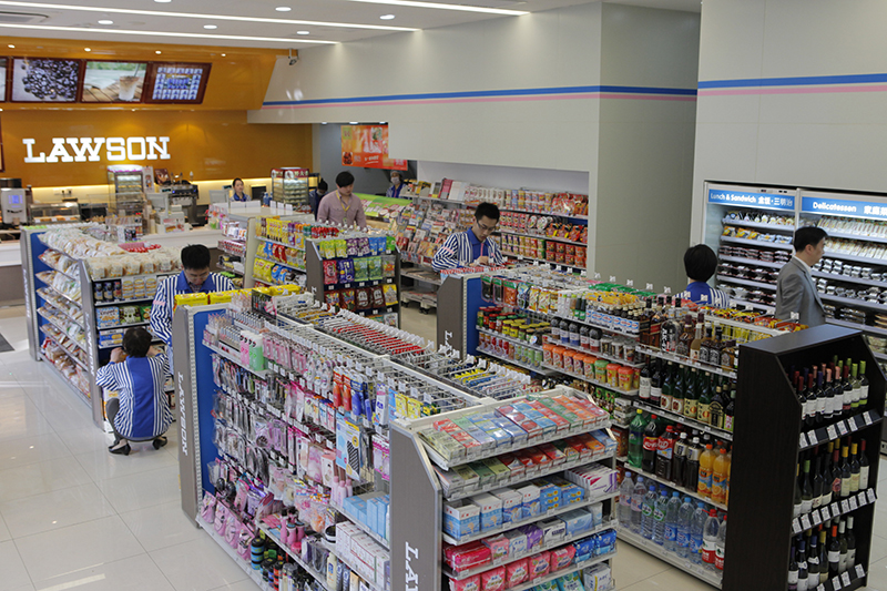 真吃货是连全家,711和罗森都不放过的