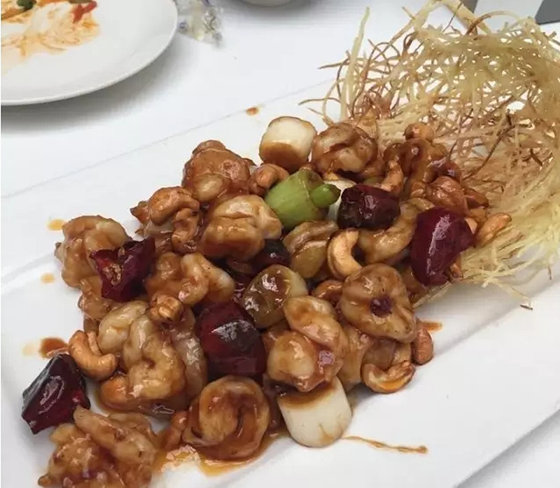 陈宝国,冯小刚,吴大维,董卿,鲁豫,林依轮……「海底捞火锅」海底捞