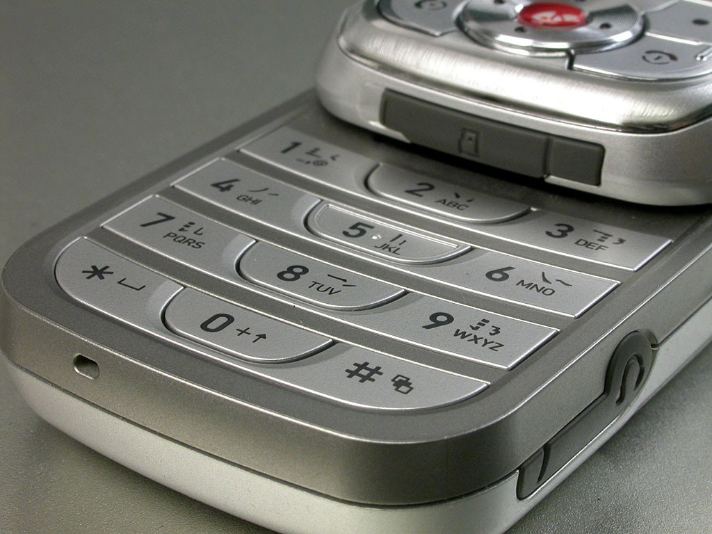 摩托罗拉a732(银色)图片17