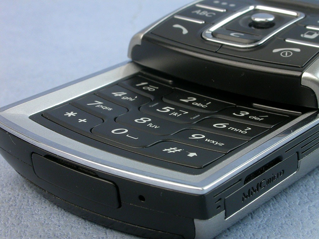 三星sgh-d728图片69