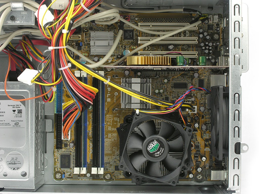 mp3电路板与显示屏部件图