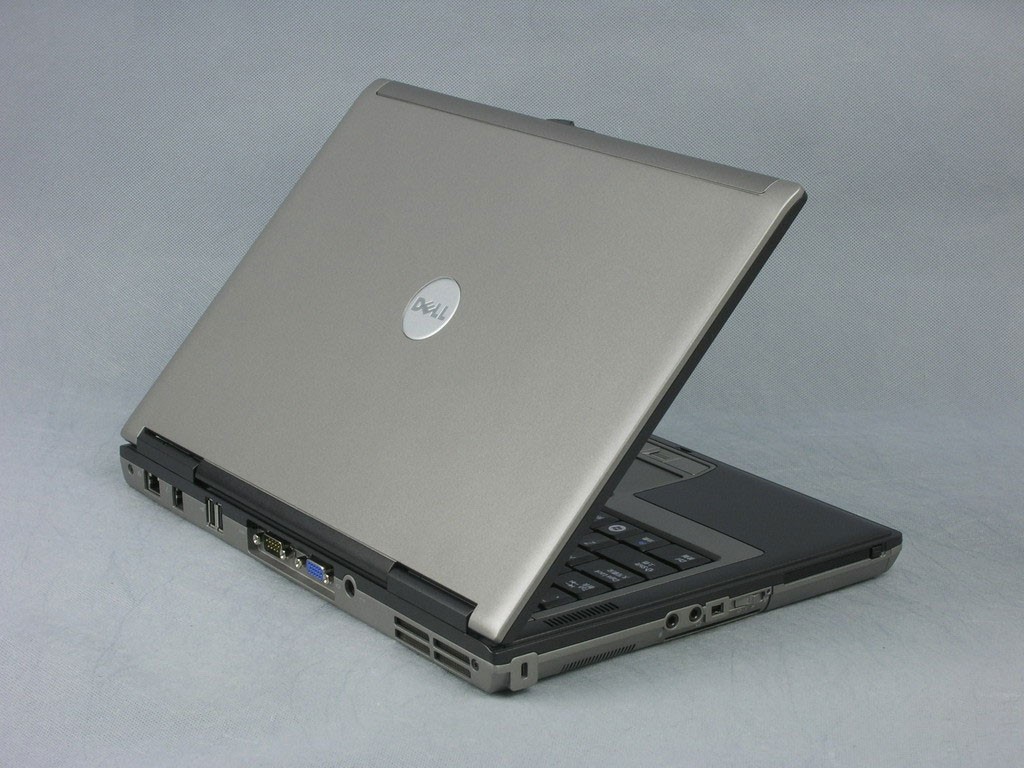 戴尔latitude d630(t7300 2.0g/1g/120g)图片2