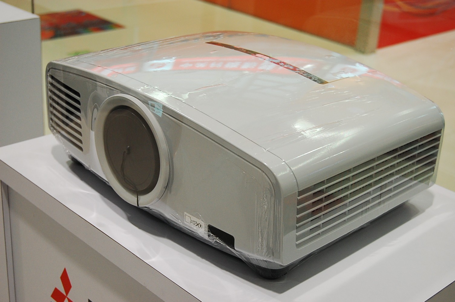 三菱md-7500x投影机原图 高清图片 md-7500x图片下载 第12页_泡泡网