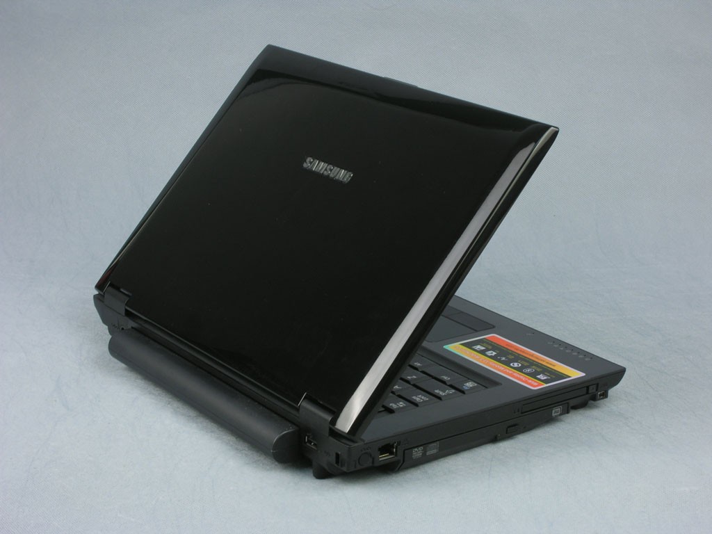 三星q70-bv0l笔记本原图 高清图片 q70-bv0l图片下载 第18页_泡泡网