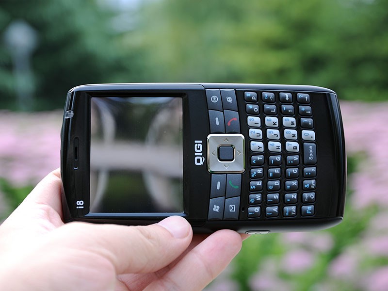 琦基i8手机原图 高清图片 i8图片下载 第32页_泡泡网