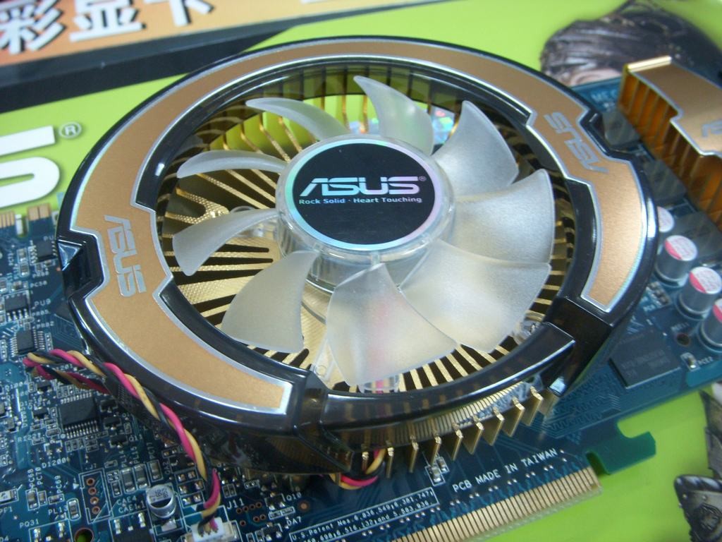 华硕en9800gt hb/htdi/512m冰刃版图片6