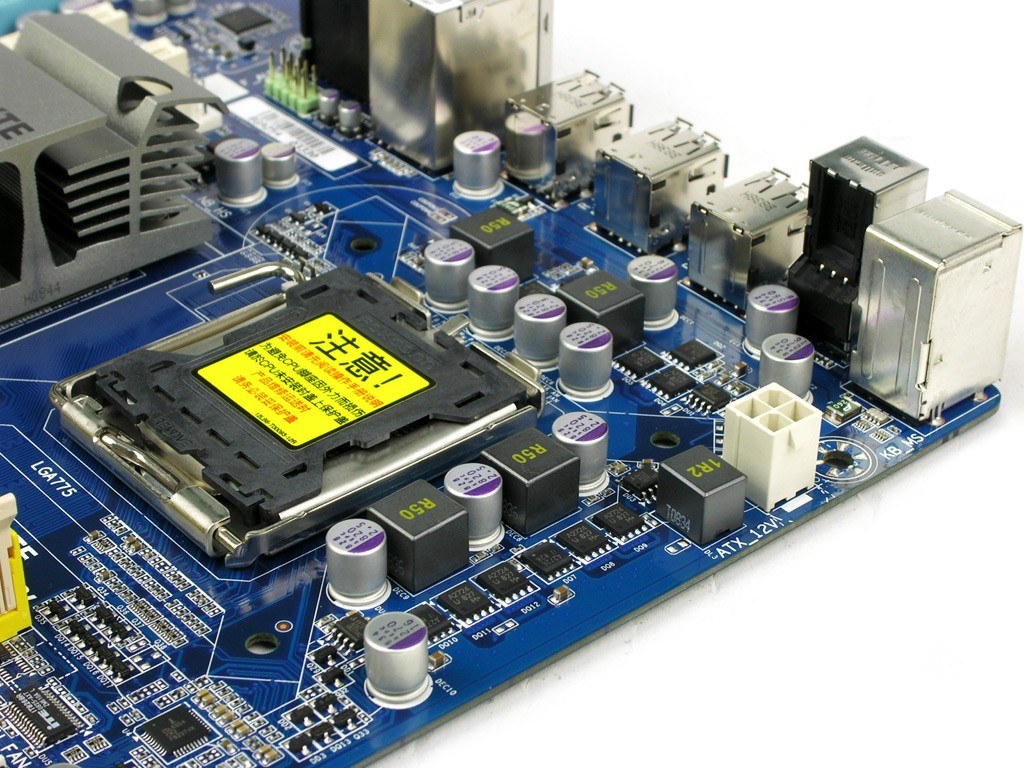 技嘉ga-ep45-ud3l外观图片3