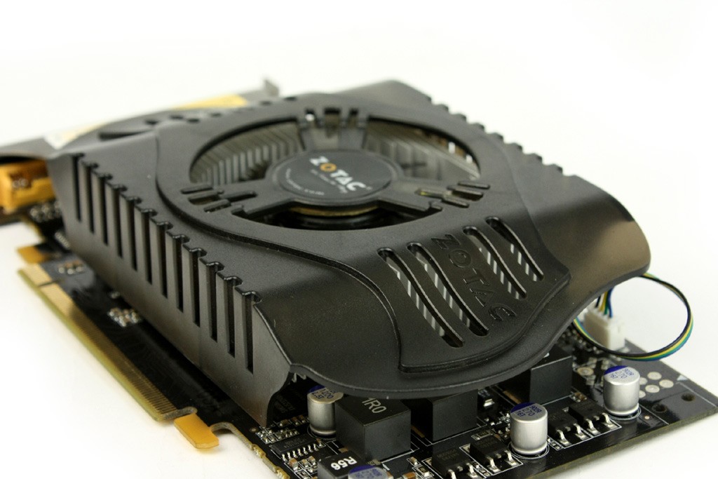 索泰n9800gt-512d3 f1 green图片8