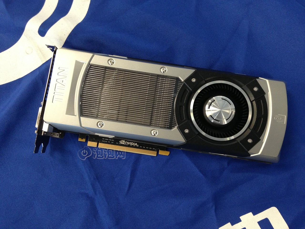 竞派GTX TITAN 6G图片