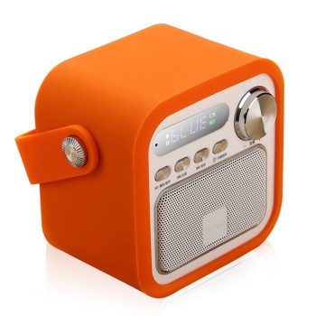 ay836蓝牙音箱迷你小音响蓝牙红外双遥控便携插卡低音炮数字收音 活力