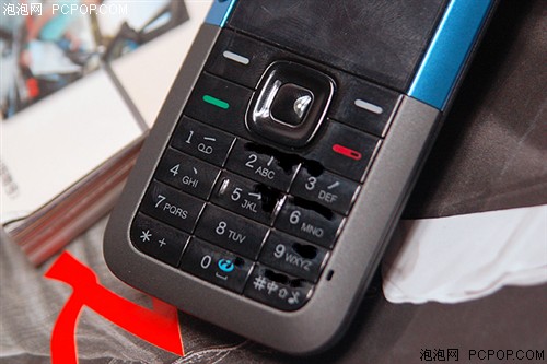 诺基亚5310小巧的外型,让它赢得了众多学生朋友的喜欢.