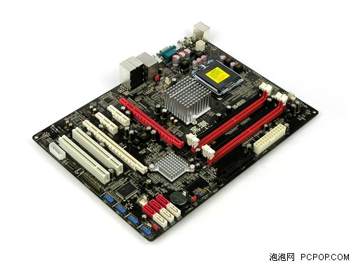 在历经英特尔3系列发布后5个月就迅速降价的话,那么599元的p45黑潮